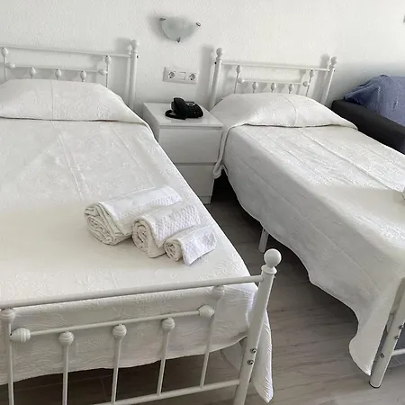 Estupendo Estudio En Castle Harbour
